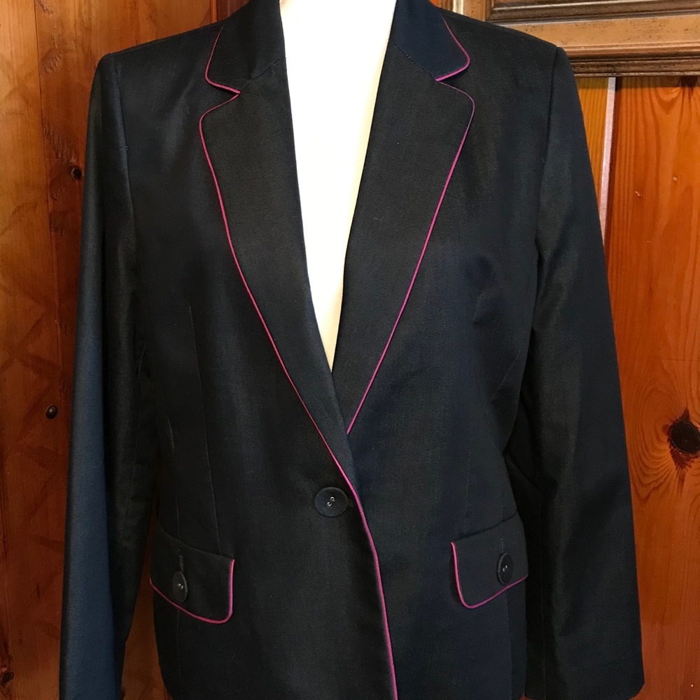 Apostrophe, Dark denim & fuchsia jacket. 16P